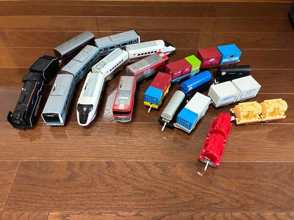 プラレール 貨物 機関車 新幹線 通勤電車 動作確認済み