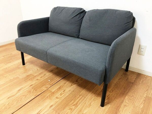 IKEA 2人掛けソファGLOSTAD ダークグレー美品 2Pソファ グロスタード 布生地シンプルデザイン 背もたれクッション付き
