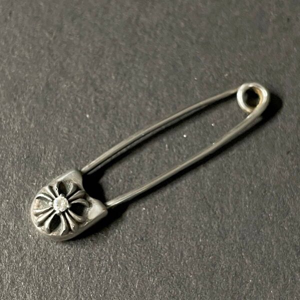 安全ピン ピアス シルバー925 ジルコニア セフティーピン ピアス クロス