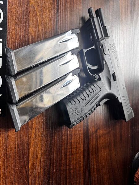 東京マルイ XDM-40 本体 マガジン三本