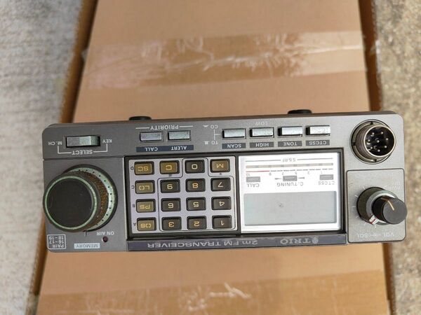 TRIO 2m FM TRANSCEIVER 無線機 ジャンク