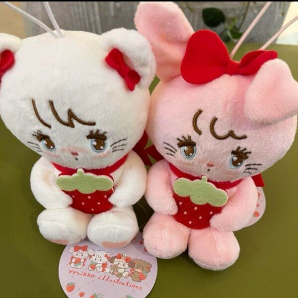 mikko characters いちごマスコットぬいぐるみ ムース キャミー