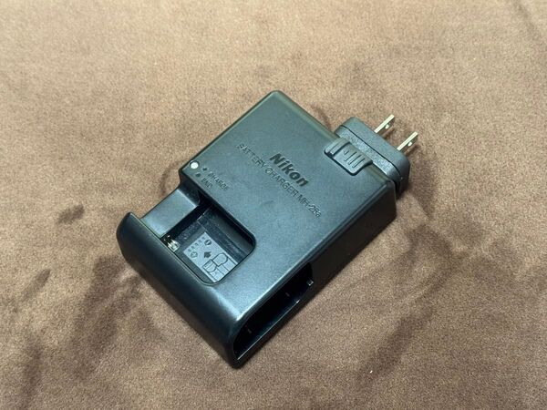 ニコン Nikon MH-25a 純正 充電器 バッテリーチャージャー 美品