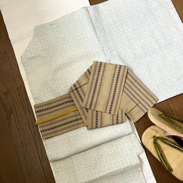 侘び寂びの小袋帯 正絹博多半幅帯 利休茶に黒の独鈷文様&間道 リバーシブル