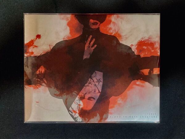 lynch. 初回限定盤 BLOOD THIRSTY CREATURE