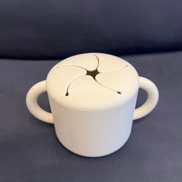 mushie ムシエ ベビー シリコンカップ snack cup スナックカップ
