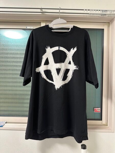VETEMENTS アナーキーシンボル Tシャツ 限定版