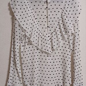 ZARA ドット柄フリルブラウス ホワイト