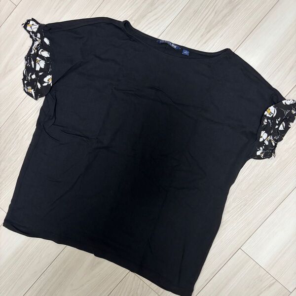 Studio Sanderson for UNIQLO S 半袖Tシャツ ユニクロ