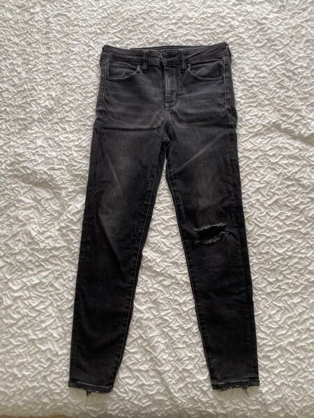 American Eagle スキニージーンズ ダメージ加工 ブラック 6 SHORT