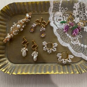 ハンドメイドイヤリングとバレッタの5点セット アクセサリー イヤリング 両耳揃い