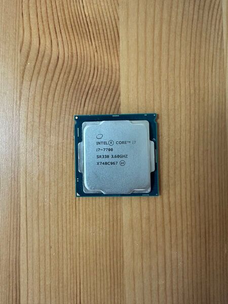 Intel corei7-7700 インテル