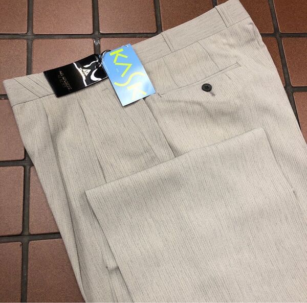 新品☆未使用 麻入り W91 グレー メンズパンツ スラックス ビジネス ゴルフウェア GOLFパンツ さらさら ウォッシャブル