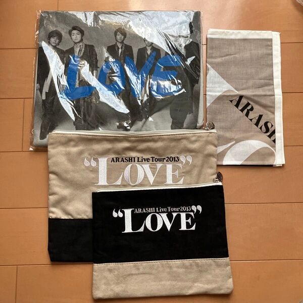 嵐 ARASHI Loveグッズ Tシャツ バンダナ ポーチセット