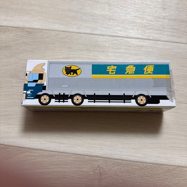 ミニカー ヤマト運輸 宅急便 大型トラック 非売品 クロネコヤマト10t車