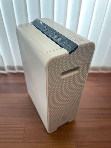 衣類乾燥除湿機 siroca SDD-7D151 ホワイト