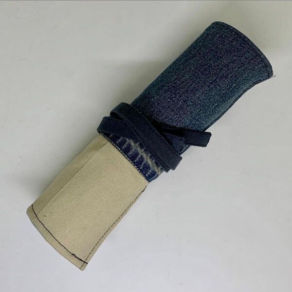 ★新品★デニムパッチワークハンドメイド巻きペンケース筆入れ★