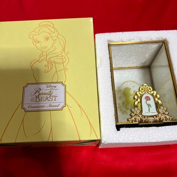 お値下げディズニープリンセスベル美女と野獣ディズニーストアコスメスタンド☆
