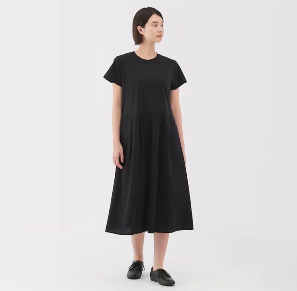 2025春夏 タグ付き新品《無印良品》涼感 半袖ワンピース 黒 M