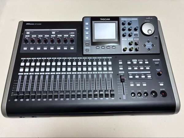 TASCAM マルチトラックレコーダー DP-24SD