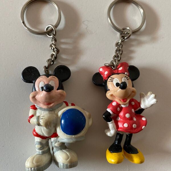 ミッキー&ミニー キーホルダー 2個セット レトロ ディズニー