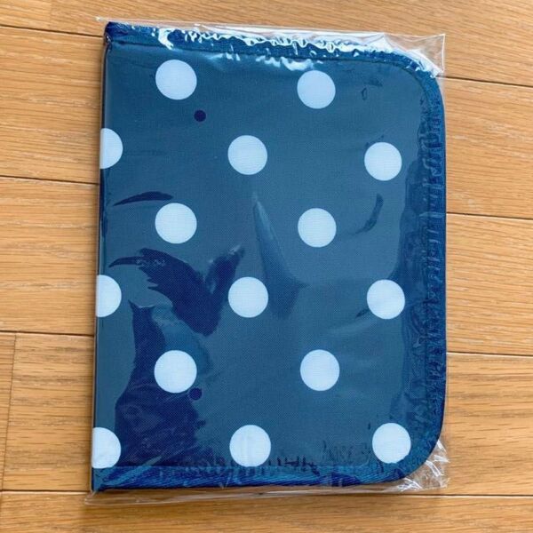 即日発送 新品未使用 ネイビー ドット柄 母子手帳ケース 診察券 通帳ケース お薬手帳 通帳入れ オリジナルマルチポーチ 母子手帳