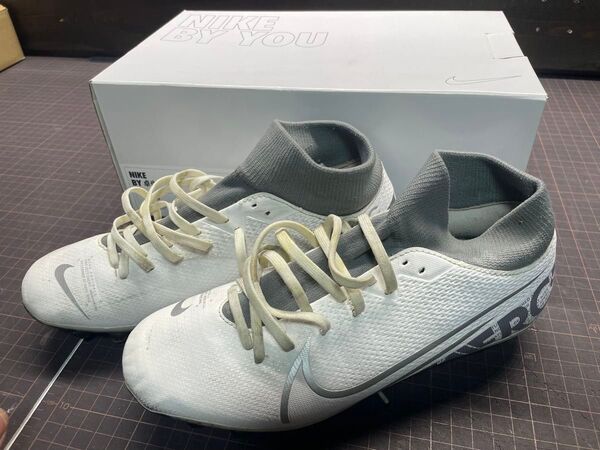 NIKE ナイキ サッカースパイク 23.0 中古
