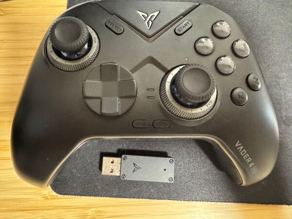 FLYDIGI ゲームパッド ワイヤレス/ 有線 Bluetooth VADER4PRO コントローラー PC Switch