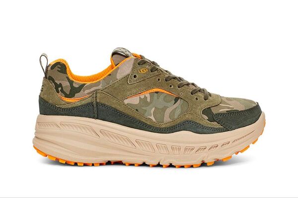 希少Atmos限定アトモスUGG 迷彩柄カモフラージュCA805 CAMOスエード入手困難