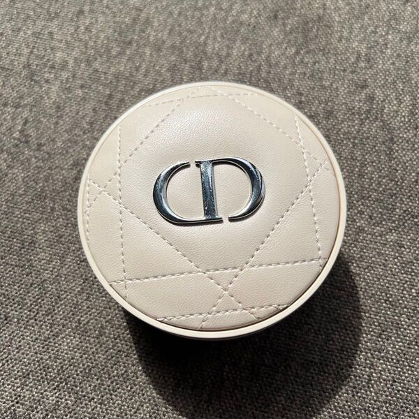 Dior フォーエヴァー クッションパウダー フェイスパウダー ディオール パウダー