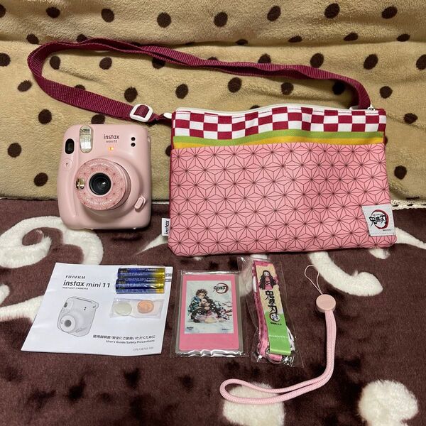 インスタントカメラ instax mini 11 インスタックスミニ 11 FUJIFILM チェキ 鬼滅の刃 コラボ