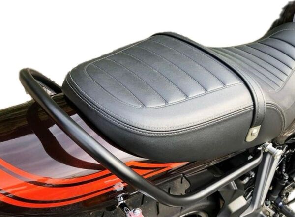 即日発送 z900rs タンデムバー グラブバー 定価15800円 ブラック