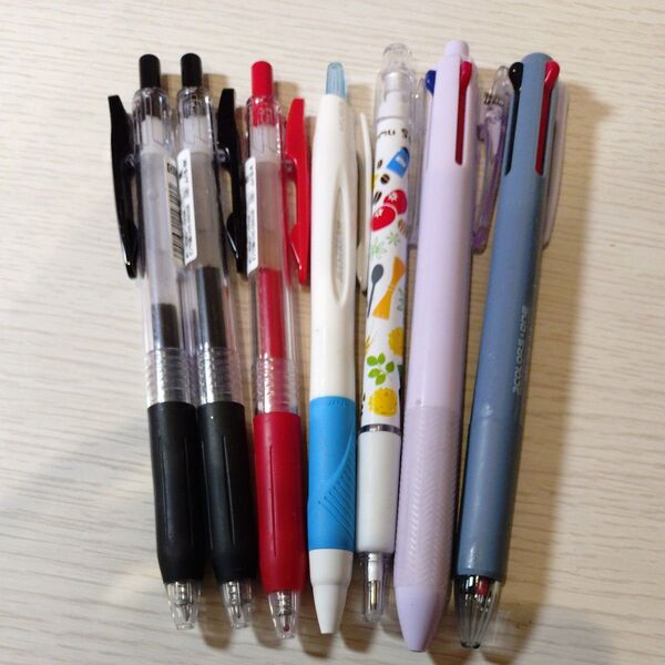 8本セット ボールペン 黒 赤 SARASA uni ジェットストリーム ピンク色