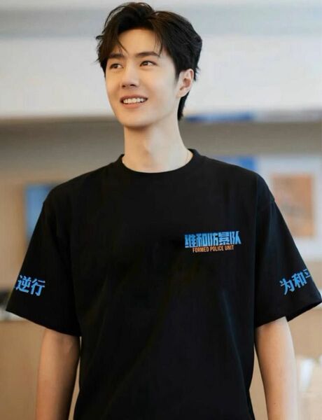 お値引き中 #675 維和防暴隊Tシャツ 王一博 ワンイーボ― ラスト1