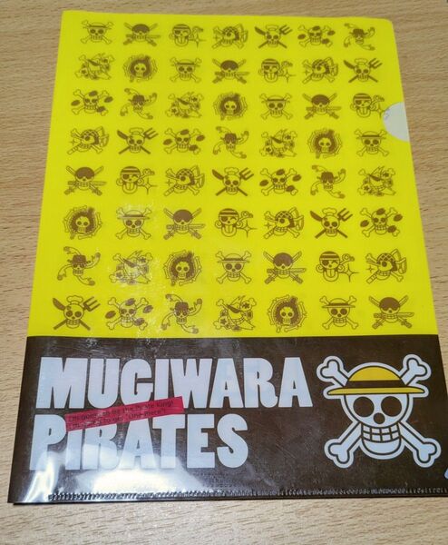 ☆ONEPIECE MUGIWARA PIRATES クリアファイルA4 イエロー