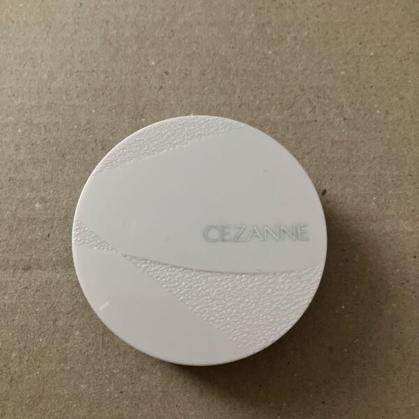セザンヌ 毛穴レスパウダー クリア