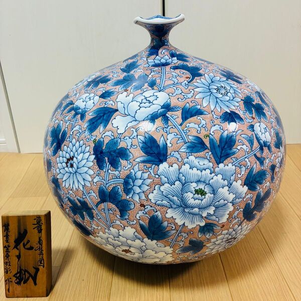 【超希少】伝統工芸士 笠原虹彩作 有田焼 花瓶 細密画 染錦菊荘丹図 立札 花入 花生 花器 壷 壺 華道具 骨董品 美術品