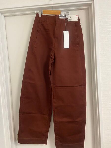 ユニクロ ワイドフィットカーブパンツ ブラウン 61 新品未使用タグ付き