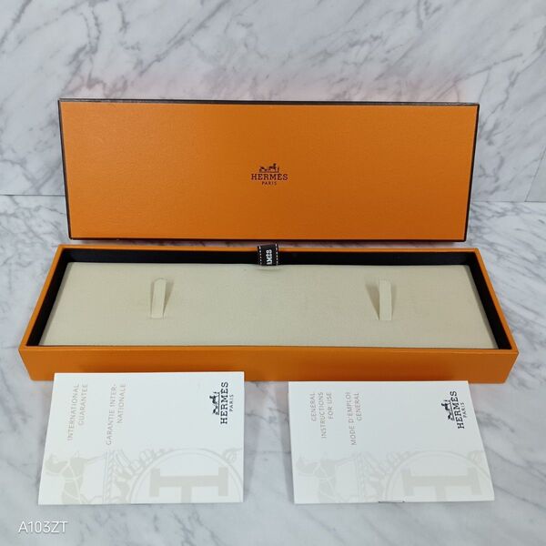●HERMES エルメス 時計ケース 取扱説明書 冊子 付き/空箱 ウォッチケース 長方形 時計 ケースオレンジ 箱