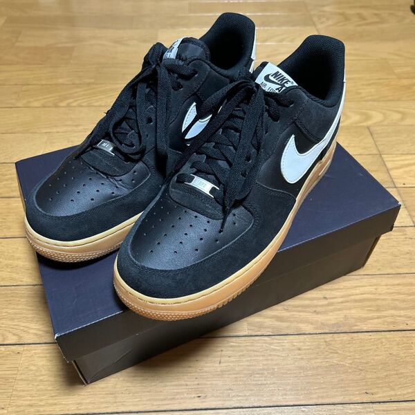 NIKE AIR FORCE 1 07 LV8 30cm ブラック