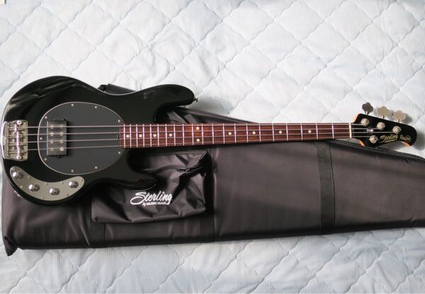 Sterling by MUSICMAN RAY34 ベース ブラック