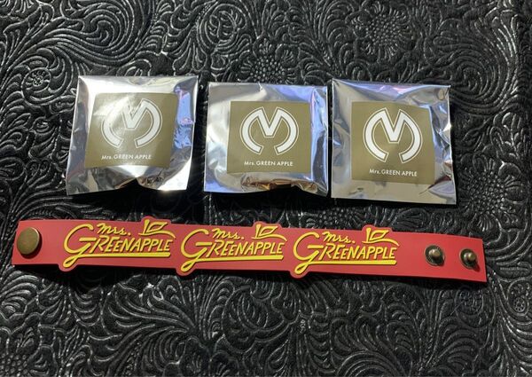 Mrs. GREEN APPLE ラバーバンド&ピンバッジ3個