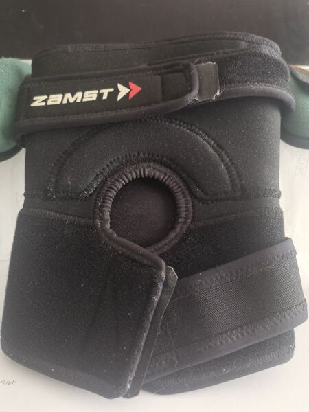 ZAMST 膝サポーター ブラック スポーツ