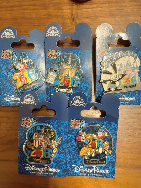 ディズニー ディズニーパークス ピンバッジ ミッキー ミニー ティンカーベル オズワルド スティッチ ドナルド グーフィー