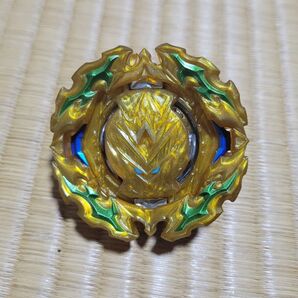 ベイブレードバースト ランダムブースターvol.30 プロミネンスナイト(金)(シールなし)