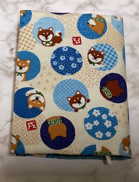 ハンドメイド ブックカバー 文庫本サイズ 和柄 柴犬