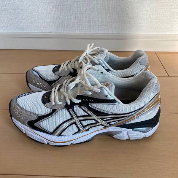 asics GT-2160 ホワイト/ブラック/シルバー 27.5cm