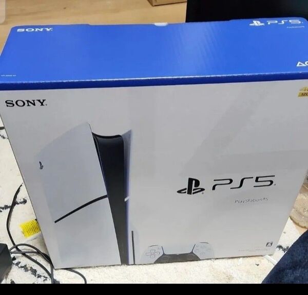 新品未使用!新型 プレイステーション5 ディスクドライブ搭載モデル!
