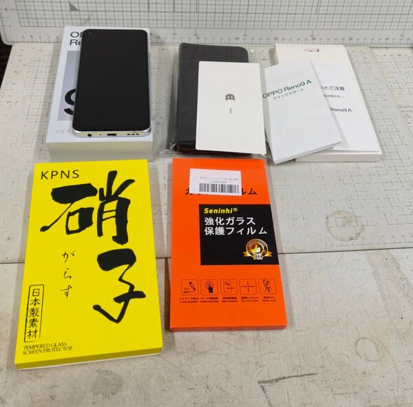 OPPO Reno9 A 6.4インチ メモリー8GB ストレージ128GB ムーンホワイト ワイモバイル SIMフリー 5G