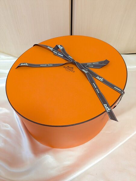エルメス HERMES 空箱 丸 円 楕円 帽子 空き箱 化粧箱 保存箱 オレンジボックス